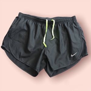 Nike Black Woven Run Short